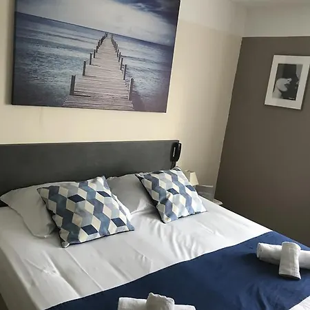Oxford Hotel 3*