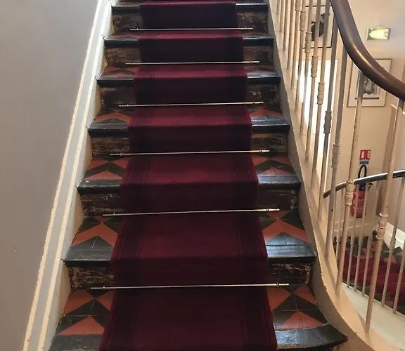 Oxford فندق كان
