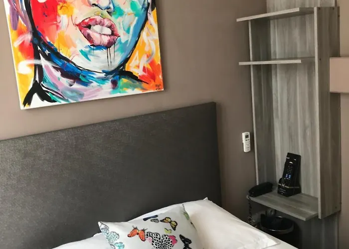 Hotel Oxford 3*