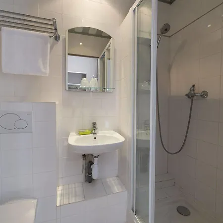 Отель Oxford 3*